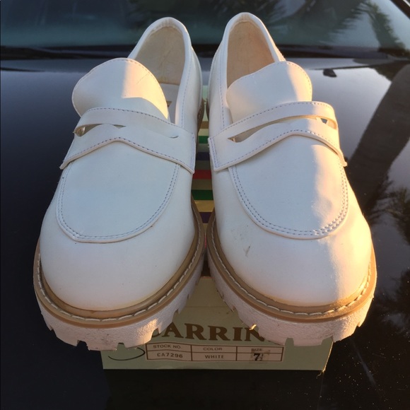 Carrini CA Collection Size7.5 Chunky White Loafers - Picture 2 of 8